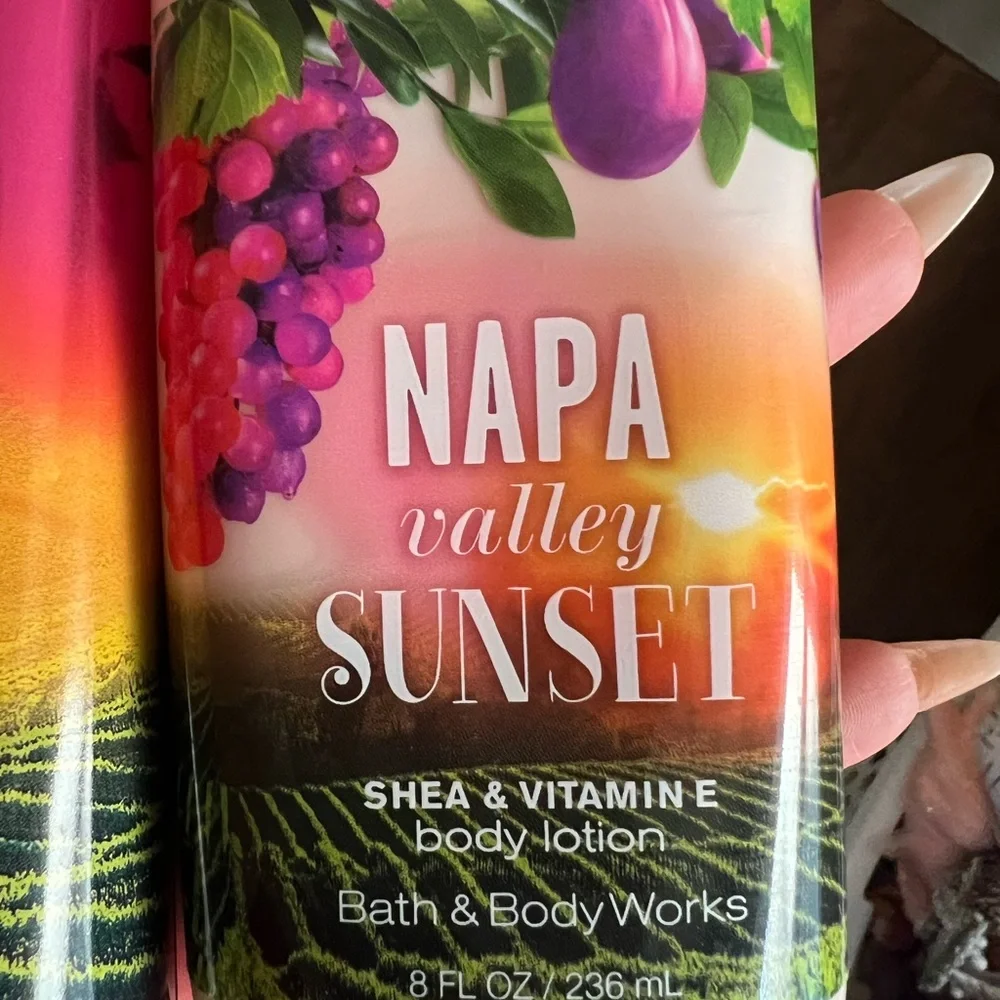 Bath & Body Works Napa Valley Sunset Body Cream and Lotion Set - Picture 3 of 5